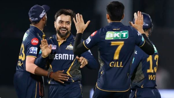 Update live : राजस्थान रॉयल्स Vs गुजरात टाइटंस - राशिद खान ने टाइटंस की अविश्वसनीय वापसी की पटकथा लिखी राशिद खान,राजस्थान रॉयल्स Vs गुजरात टाइटंस,rr vs gt highlights,rr vs gt 2024,rr vs gt highlights 2024