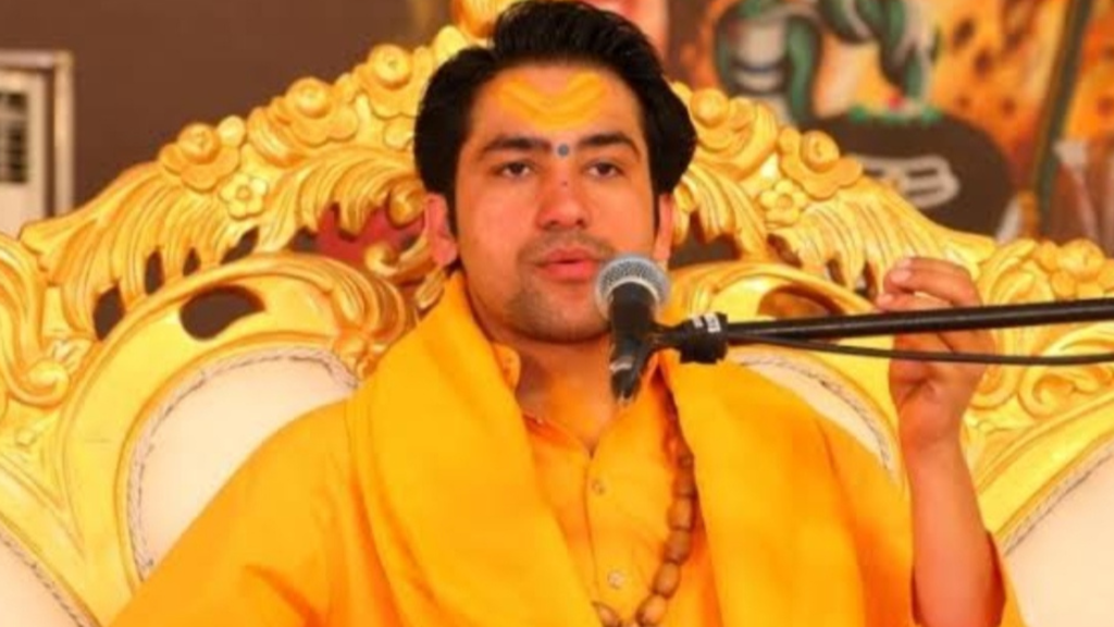 धीरेंद्र शास्त्री के भाई पर फिर लगे गंभीर आरोप, पुलिस ने शालिग्राम गर्ग और साथियों पर मामला दर्ज किया बागेश्वर धाम के पीठाधीश्वर पंडित धीरेंद्र कृष्ण शास्त्री