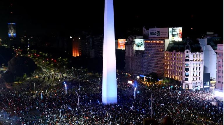 Argentina: ने भीड़ के हंगामे से बाधित मैच में रिकॉर्ड 16वीं बार कोपा अमेरिका जीता। Argentina