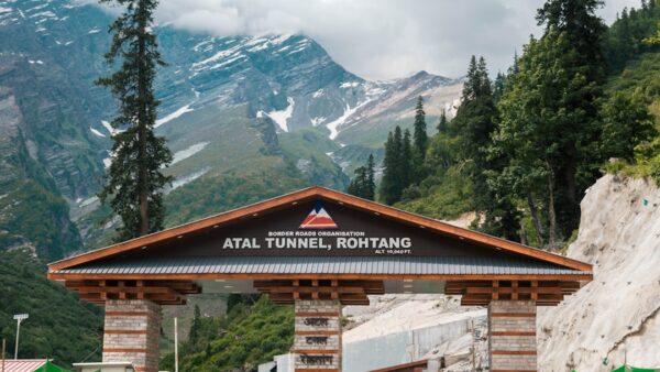 Chamoli Tunnel Accident: विष्णुगाड़-पीपलकोटी परियोजना की सुरंग में मलबा-पानी घुसा, मजदूर फंसे, रेस्क्यू जारी