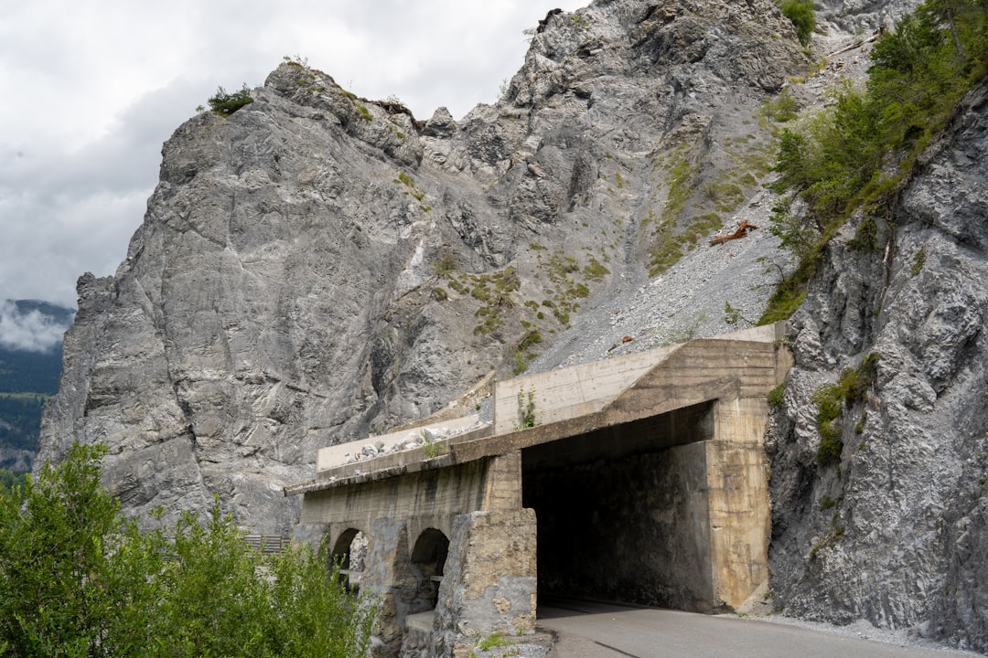Chamoli Tunnel Accident: विष्णुगाड़-पीपलकोटी परियोजना की सुरंग में मलबा-पानी घुसा, मजदूर फंसे, रेस्क्यू जारी Chamoli Tunnel Accident - पहाड़ी रेस्क्यू ऑपरेशन प्रतीकात्मक तस्वीर