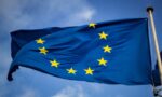 European Union flag European Parliament Brussels, यूरोप में प्रवासन संकट 2026