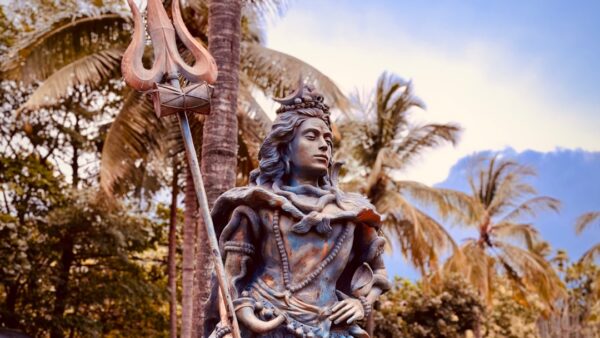 Nag Panchami 2026: 23 साल बाद सावन सोमवार और नाग पंचमी का महासंयोग, जानें पूजा मुहूर्त, विधि और कालसर्प दोष से मुक्ति के उपाय