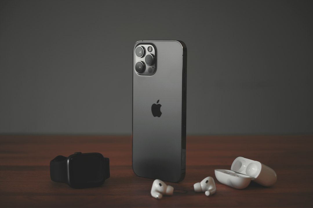 iPhone 17 इतना खास क्यों है? जानें फीचर्स और भारत में कीमत की पूरी डिटेल iPhone 17 भारत में कीमत और फीचर्स - प्रतीकात्मक तस्वीर