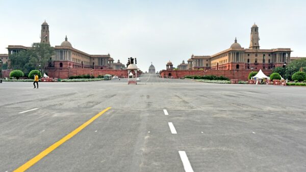 राहुल-प्रियंका गांधी पर FIR: CEC ज्ञानेश कुमार विरोधी प्रदर्शन में ‘मारपीट’ का आरोप, INDIA ब्लॉक आज फिर उतरेगा सड़क पर