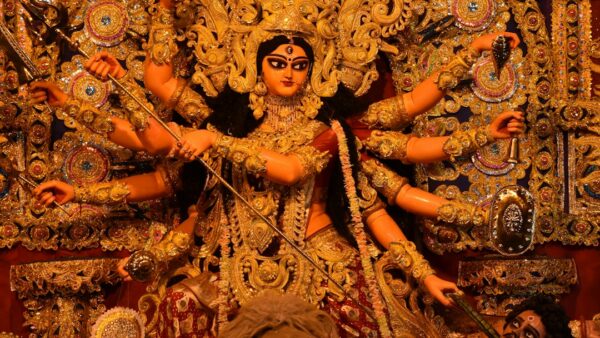 Dussehra 2026: आज विजयादशमी, जानें विजय मुहूर्त, रावण दहन का समय और पूजा विधि